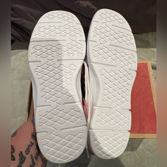 - BNIB Vans ISO 1.5 Cuban Floral sneakers size 8.5 - Picture 5 of 7